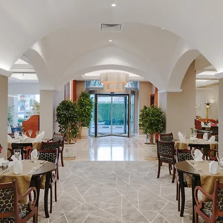 Ξενοδοχείο The Arkin Colony 5*