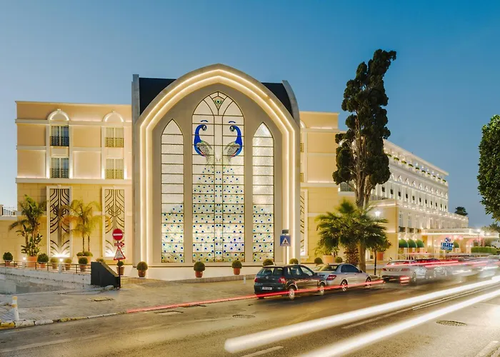 Ξενοδοχείο The Arkin Colony 5*